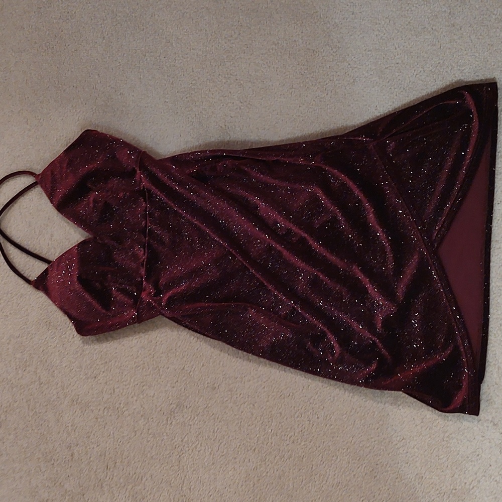 EUC sparkled maroon dress with criss-cross straps and tulip hemline